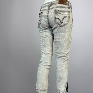 Von Dutch Vintage Y2K Grey Denim Capri’s